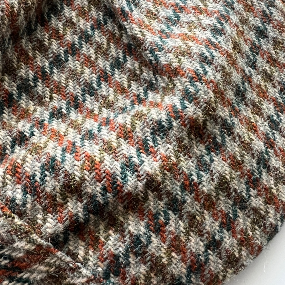Neutral houndstooth flat cap - Picture 3 of 3